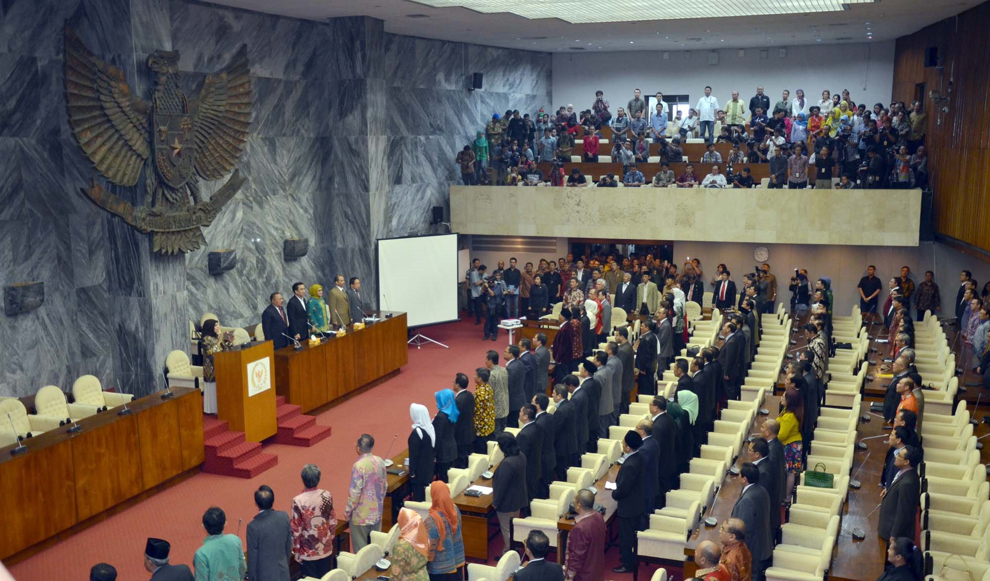 46Sidang Tandingan.jpg